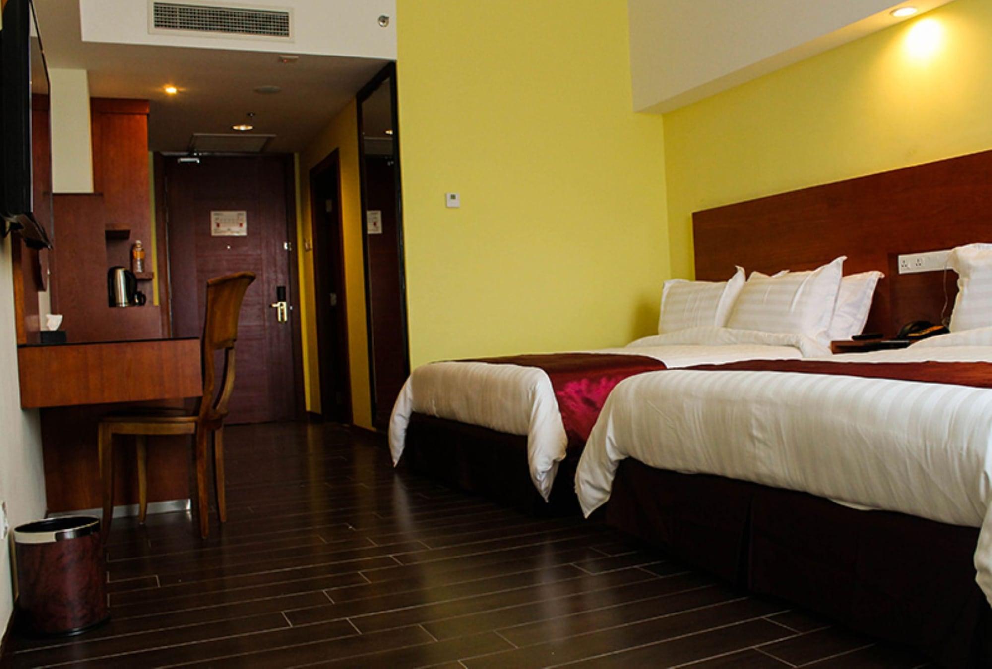 Palm Hotel